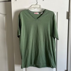 Light green Michael Brandon V-neck shirt (XL)